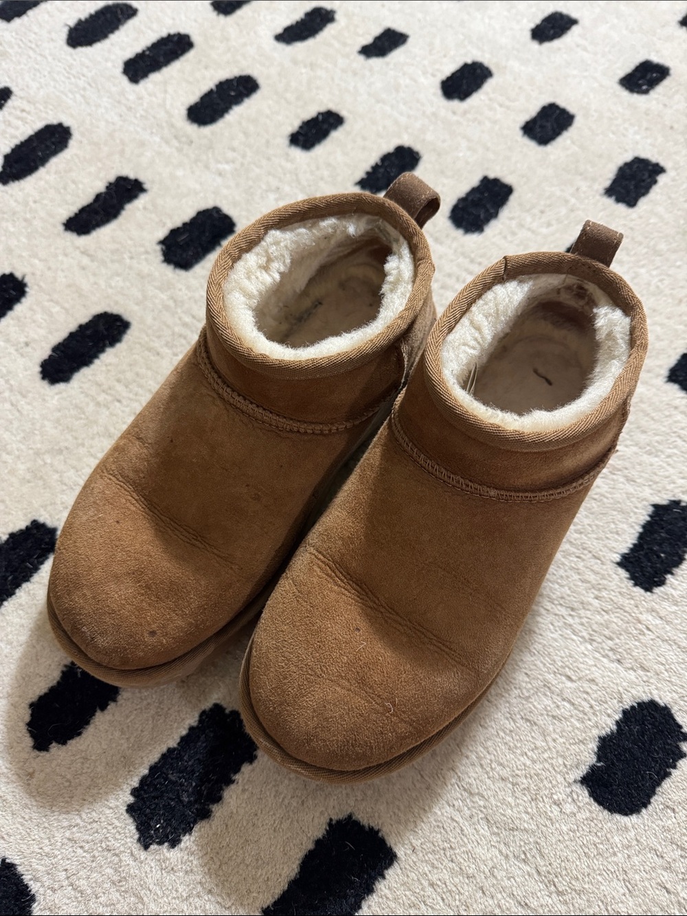 Women Ugg boots low